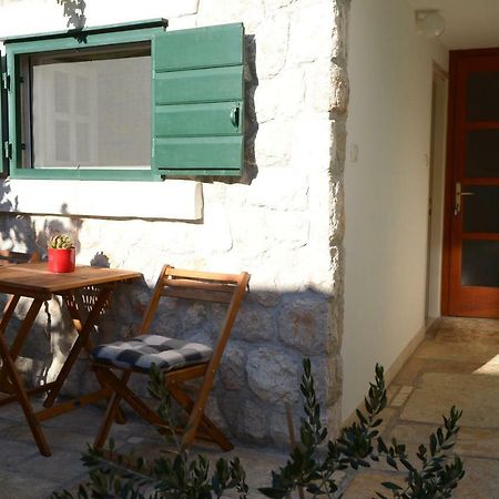 Apartments Larsen Omiš Zewnętrze zdjęcie