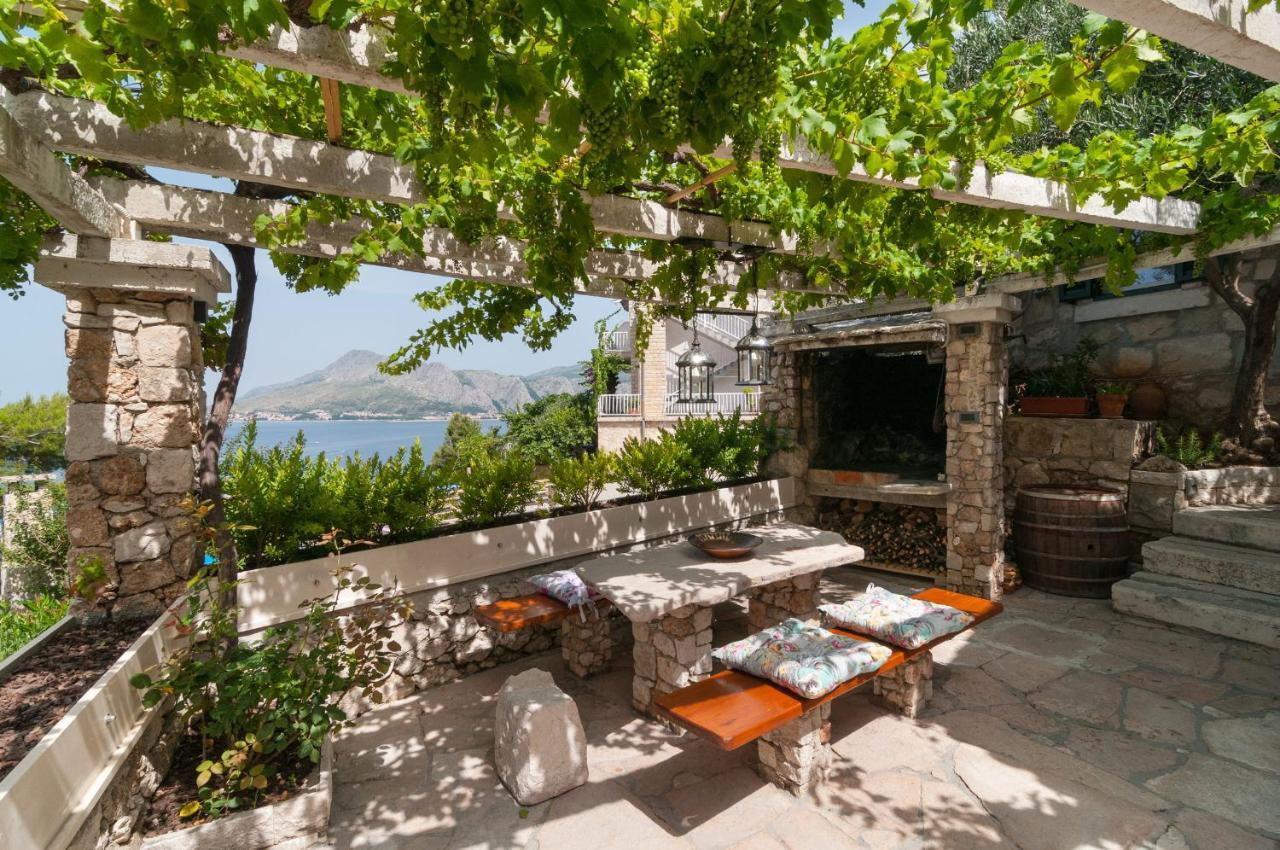 Apartments Larsen Omiš Zewnętrze zdjęcie