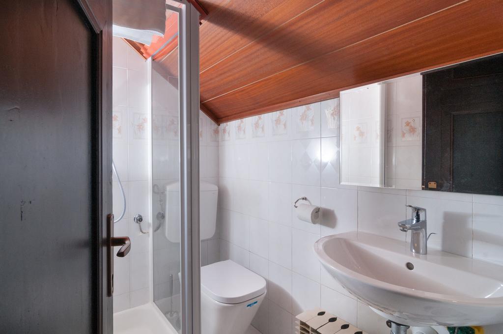 Apartments Larsen Omiš Zewnętrze zdjęcie